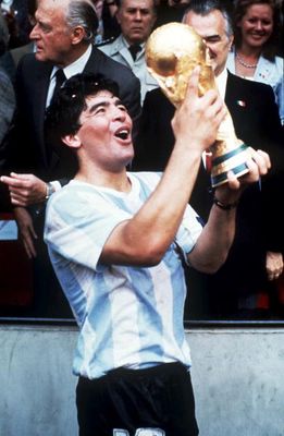 Diego Maradona lifts the World Cup in 1986. 