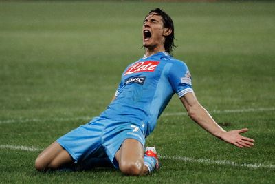 Edison Cavani would instantly make Arsenal into contenders.